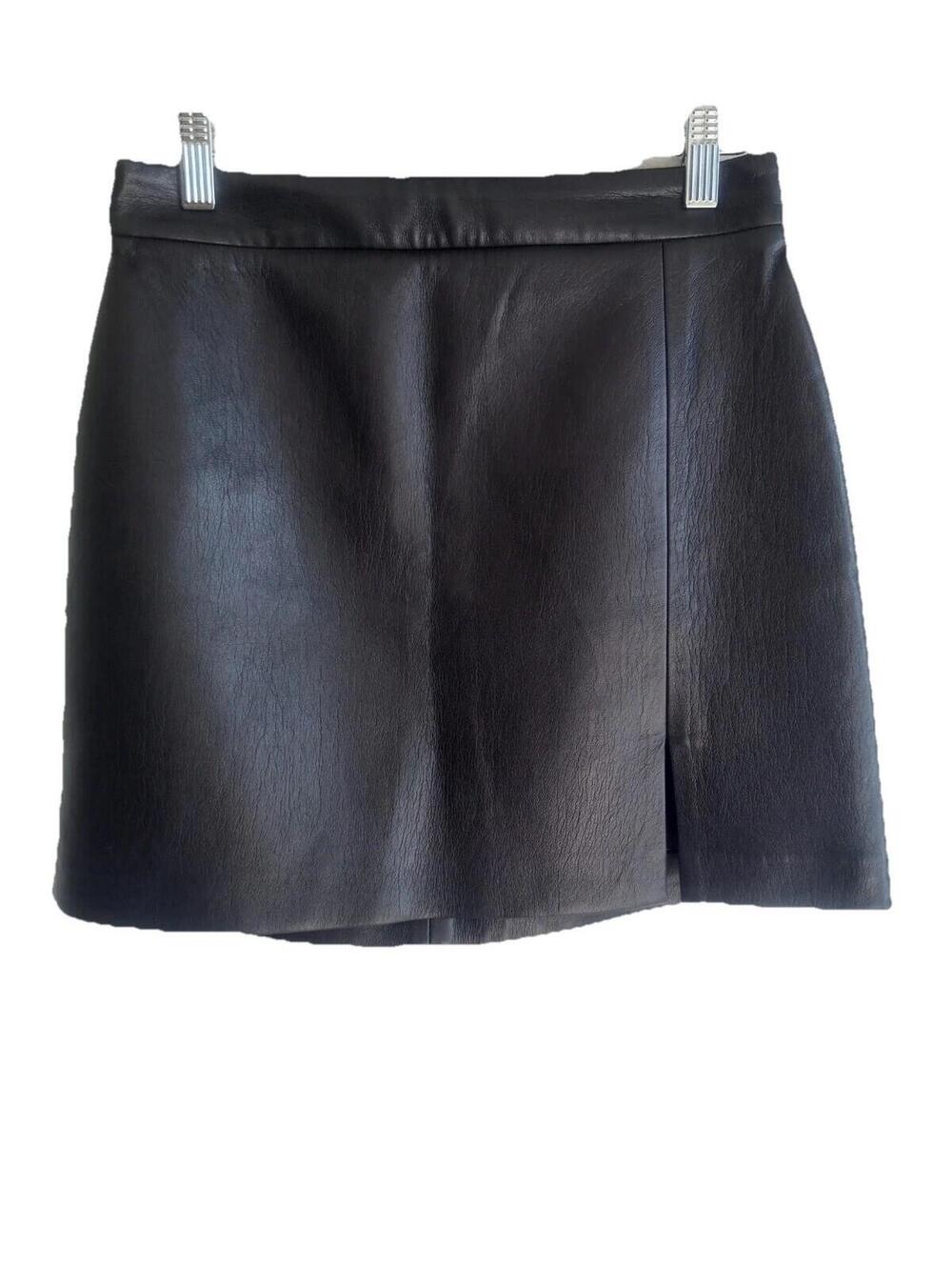 Aritzia Wilfred Women's Small Mini Skirt Faux Leather Slit Black